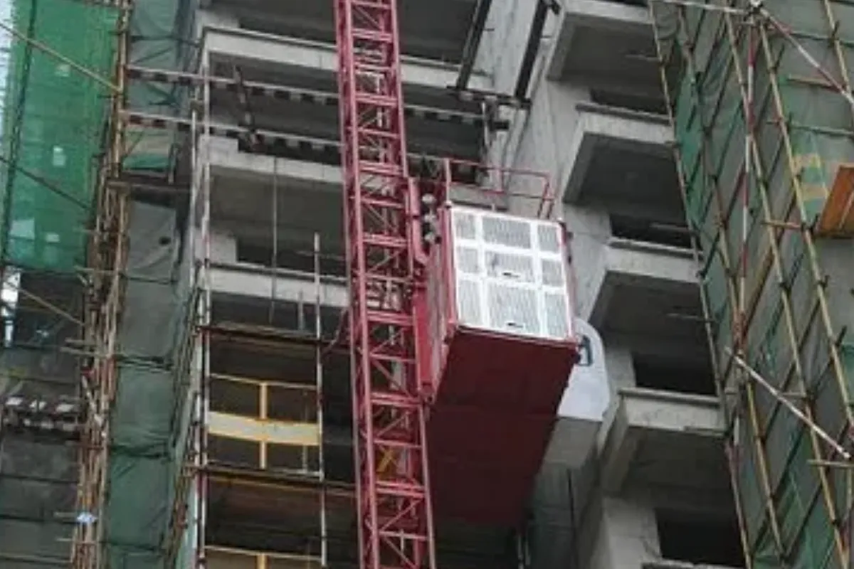 Man & Material Hoists